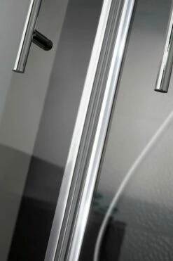 HSK Favorit Nova Eckeinstieg, 2-teilig Mit Drehtüren -Grohe Verkauf FavoritNovaMagnetschliessleiste 600x600