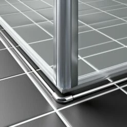 Kermi Eck-Halbteil Links Liga C2L 0780x2000, Silber Hochglanz, ESG Klar Mit KermiClean -Grohe Verkauf KIDT LIGA mit Bodenschw 01 600x600 1